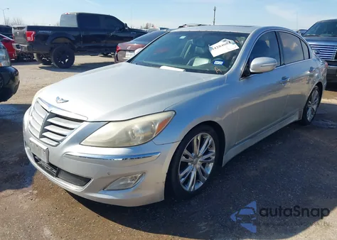 2012 Hyundai Genesis 3.8 z USA, uszkodzony, nr VIN KMHGC4DD7CU194920
